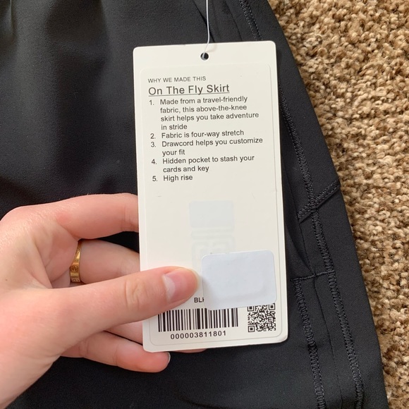 NWT Lululemon On The Fly Skirt - Picture 4 of 6